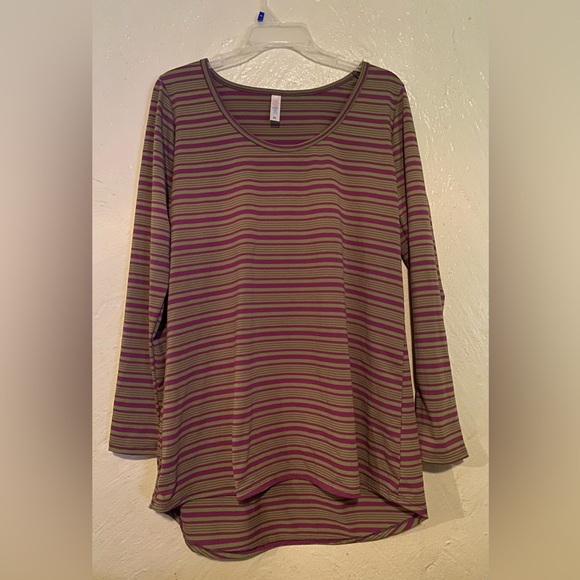 Lularoe Long Sleeve - Picture 1 of 2